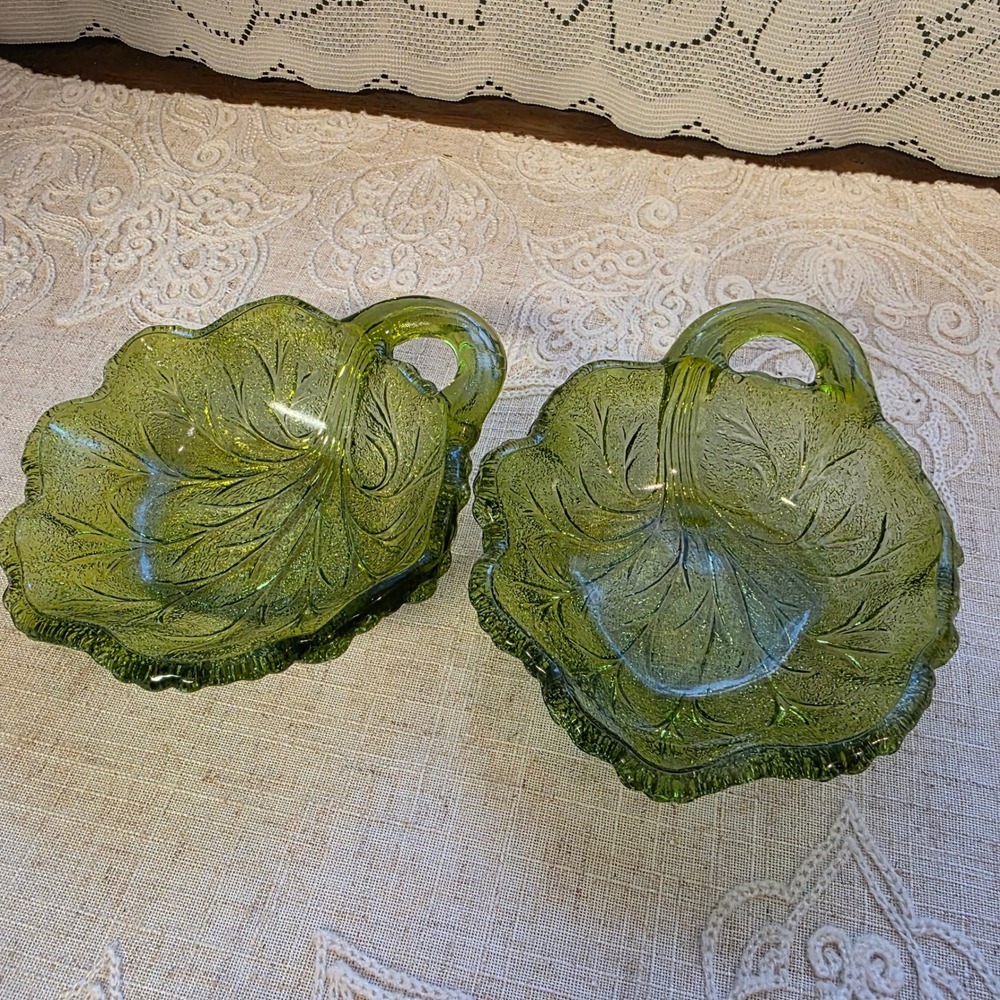 1950s Indiana Glass Pebble Leaf Lettuce Nappy Dish Set 5" Green MCM Textured